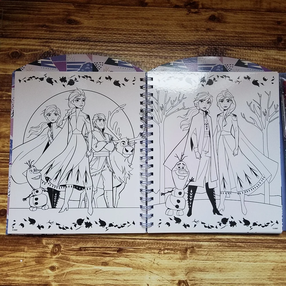 Disney Frozen 2 Art Activity Set Notebook Markers